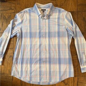 Club Room Men’s XXL Light Blue & Pink Plaid Button-Down Shirt. One pocket.